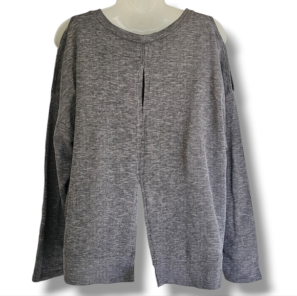 Everly Cold Shoulder Knit Top Womens Size L Grey Ribbed Open Back Slits - Picture 2 of 9
